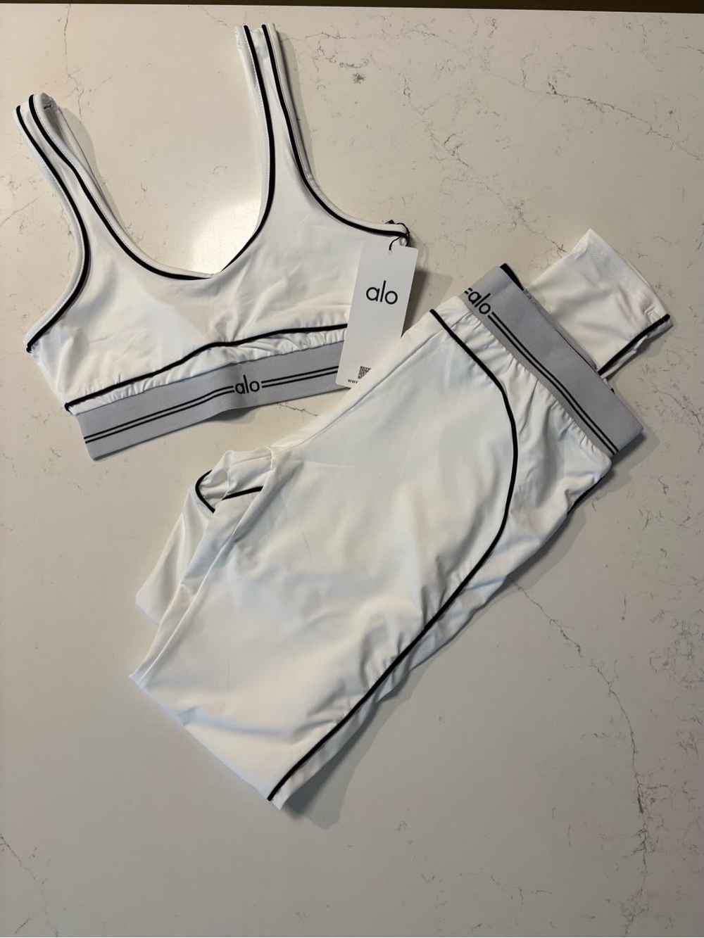 ALO Yoga White Leggings & Sports Bra Set with Black Trim